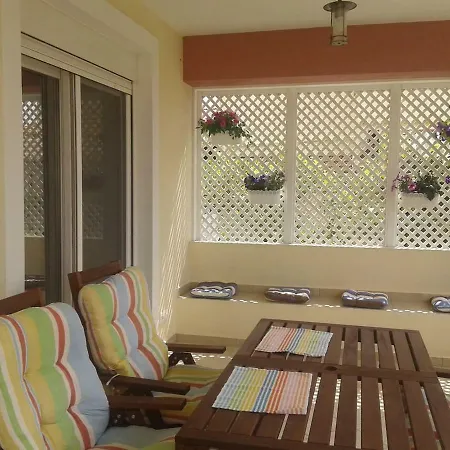 Acharavi, Next To The 别墅