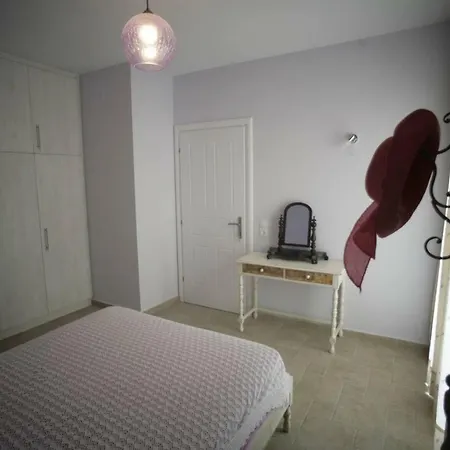 Acharavi, Next To The