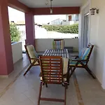 Vila Acharavi, Next To The