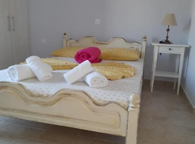 Villa Acharavi, Next To The