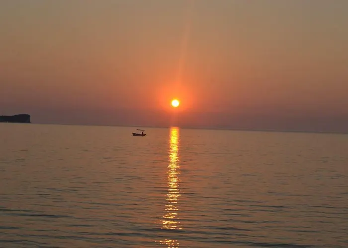 Acharavi, Next To The * Acharavi (Corfu)